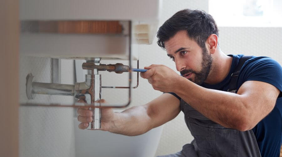 Professional water heater installation services in Pleasant Hill, IA